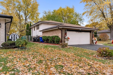 1241 E 168th St, South Holland, IL 60473 - photo 3