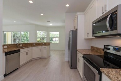 06_17519tangerineblvd_177001_Kitchen_Low