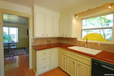 5884 S Whiskey Hill Rd, Hubbard, OR 97032 - photo 7