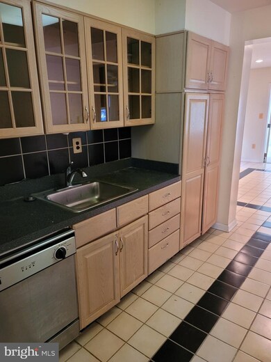 10214 Conover Dr, Silver Spring, MD 20902 - photo 6