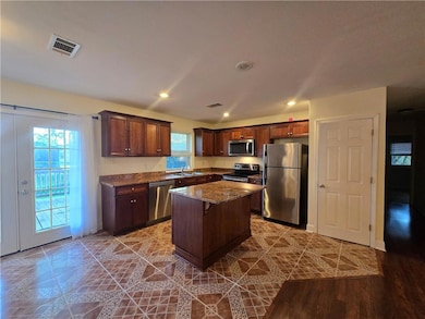 261 Meadowmoss Dr, Slidell, LA 70458 - photo 2