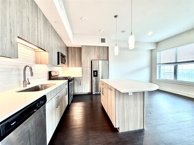 3120 Smith St unit 537, Houston, TX 77006 - photo 6