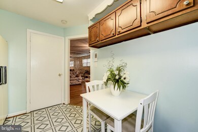 2405 Lyndon St, Hyattsville, MD 20783 - photo 2