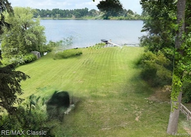 1420 Pettibone Lake Rd, Highland, MI 48356 - photo 4