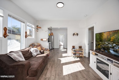 126 S Laverne St, Fallon, NV 89406 - photo 2