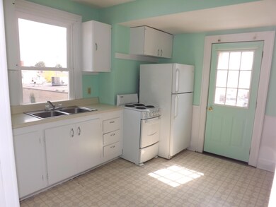 60 N Mulberry St, Logan, OH 43138 - photo 6