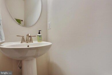 2532 Rolling Forest Dr, Hanover, MD 21076 - photo 7