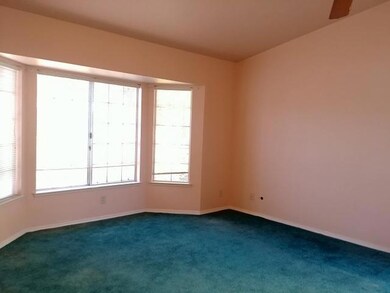 043-818228 - Living Room