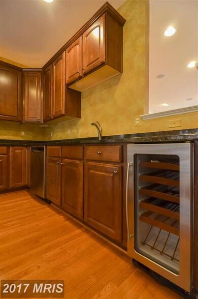 9917 Cyrandall Place, Oakton, VA 22124 - photo 4