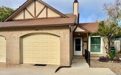 8527 Stonebridge unit 2, San Antonio, TX 78240 - photo 2