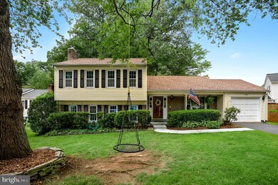 8102 W Point Dr, Springfield, VA 22153 - photo 6