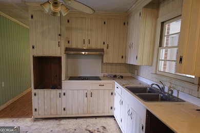 619 E 26th Ave, Cordele, GA 31015 - photo 6