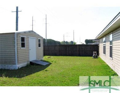 Yard/Garden. LARGE FENCED BACK YARD  WITH HEALTHY 