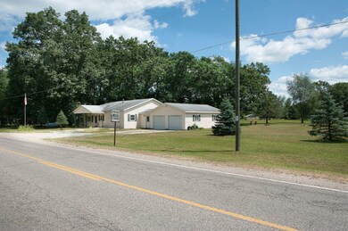 11158 N Bingham Ave, Bitely, MI 49309 - photo 2