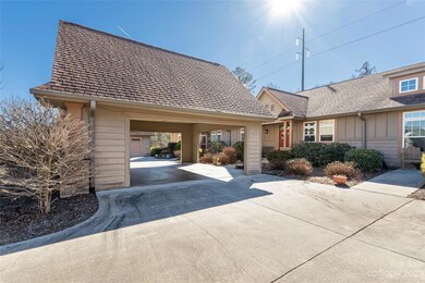 23 Foxtail Ct, Hendersonville, NC 28792 - photo 4