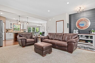 927 104th Lane NE-5.jpg