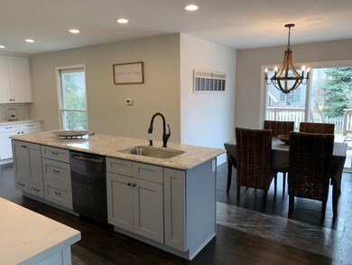 4864 Snapjack Cir, Naperville, IL 60564 - photo 3