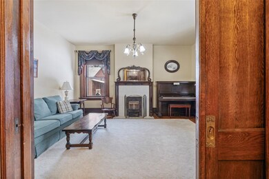 sitting room