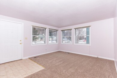 05. Living Room.jpg