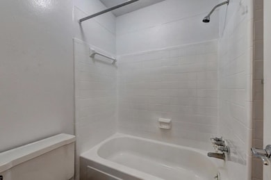 2322 Dunlavy St unit 6, Houston, TX 77006 - photo 4