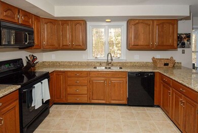 24 Dwinell Dr, Concord, NH 03301 - photo 4