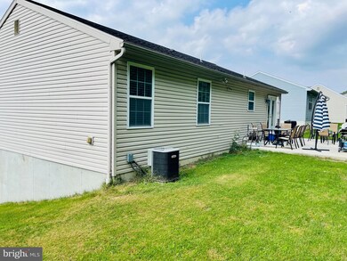 1021 Saylor Dr, Temple, PA 19560 - photo 4