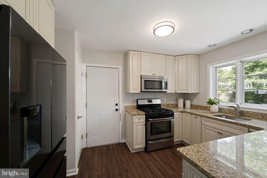 1802 Stirrup Ln, Alexandria, VA 22308 - photo 7