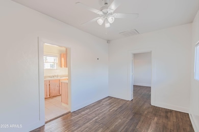 2032 W Adams St unit 3, Phoenix, AZ 85009 - photo 2