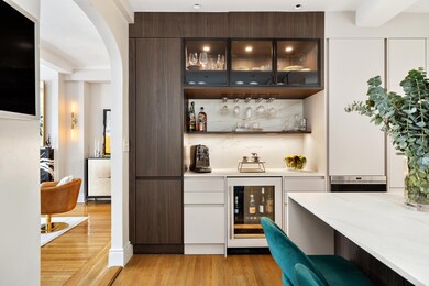 125 E 74th St unit 4B, New York, NY 10021 - photo 2