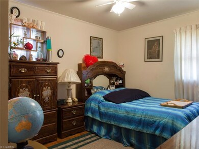 1104 Wise Ave, High Point, NC 27260 - photo 5