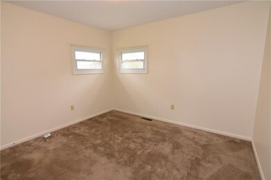 367 Smith St, Columbus, IN 47201 - photo 7