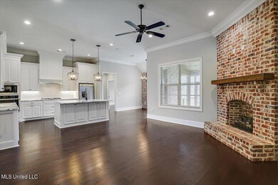 07-704 Queens Ct