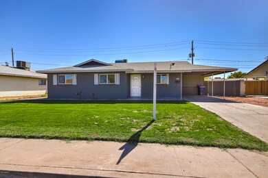 301 W Juniper St-1