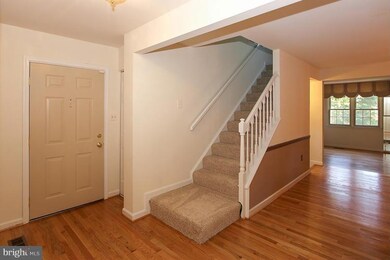 11315 Empire Ln, Rockville, MD 20852 - photo 3