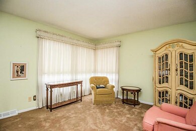 2545 E Ovid Ave, Des Moines, IA 50317 - photo 7