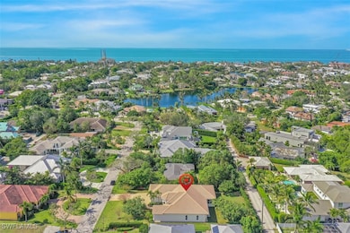 677 5th Ave N, Naples, FL 34102 - photo 2