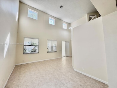 4383 Laurel Ridge Cir, Weston, FL 33331 - photo 4