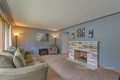 04 Living Room