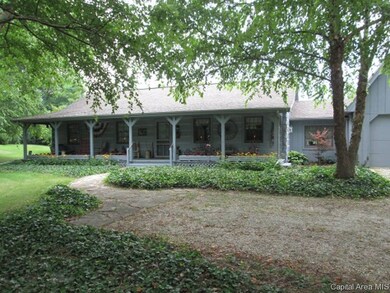 124 Coral Berry Dr, Jacksonville, IL 62650 - photo 3