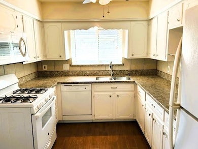 2901 Crane Dr, Pearland, TX 77581 - photo 6