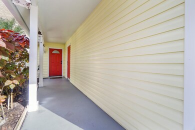 2825 Black Pine Ct, Lake Worth, FL 33462 - photo 4