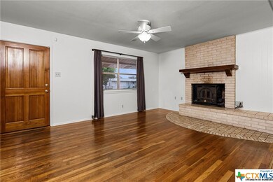 1364 Rivercrest Dr, New Braunfels, TX 78130 - photo 2