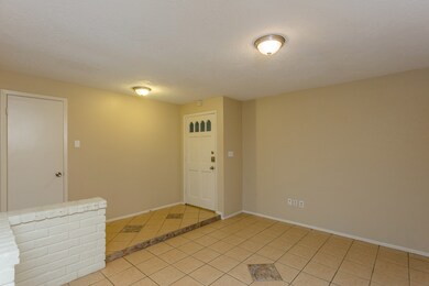 16118 Blackhawk Blvd, Friendswood, TX 77546 - photo 6