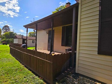 1401 Broadway St, Lincoln, IL 62656 - photo 4