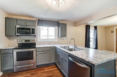 1106 S West St, Findlay, OH 45840 - photo 5