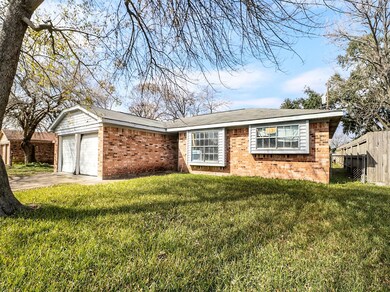 1330 Twinbrooke Dr, Houston, TX 77088 - photo 3