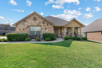 2129 Valley Dr, Weatherford, TX 76087 - photo 3