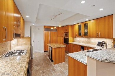 Turnberry Place unit 501, Las Vegas, NV 89109 - photo 6