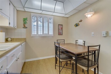 Bright eat-in kitchen area
