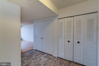 Skyline House unit 1613, Baileys Crossroads, VA 22041 - photo 3